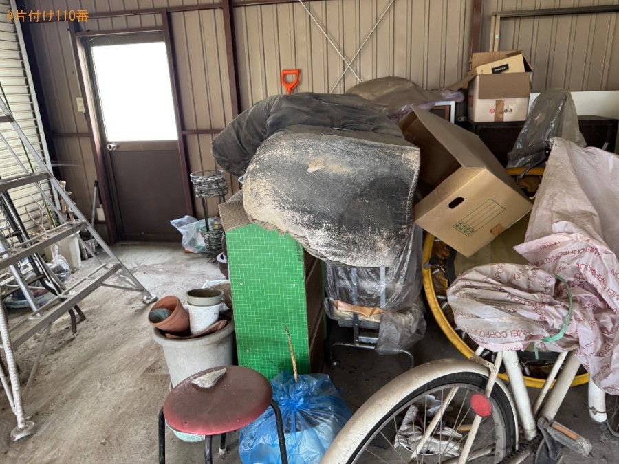 自転車、農機具、脚立、空気入れ、バケツ、椅子、板等の回収・処分